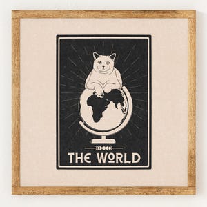 El Mundo - Carta del Tarot del Gato - Impresión Lino Vintage de Caridad - Decoración Celestial de Astrología Mística - Arte Mural Minimalista Boho