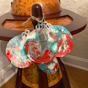 Pour Painted Wooden Ornaments