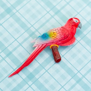 Vintage Elegant Red Parrot Brooch - L17