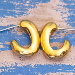 Vintage Gold Ton Crescent C-Curve Creolen - L29