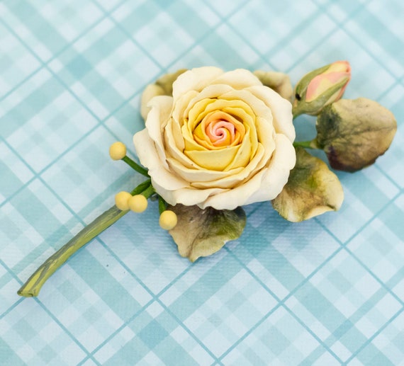 Realistic Yellow Rose Vintage Brooch - L25 - image 1