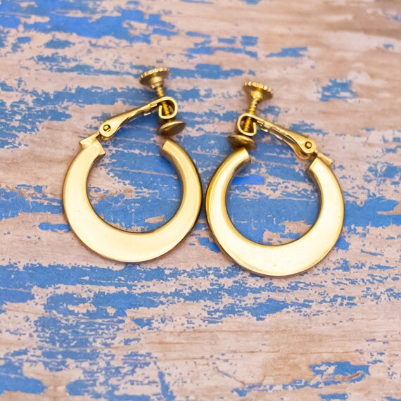 Vintage Gold Tone Ring Circular Crescent Hoop Ear… - image 1