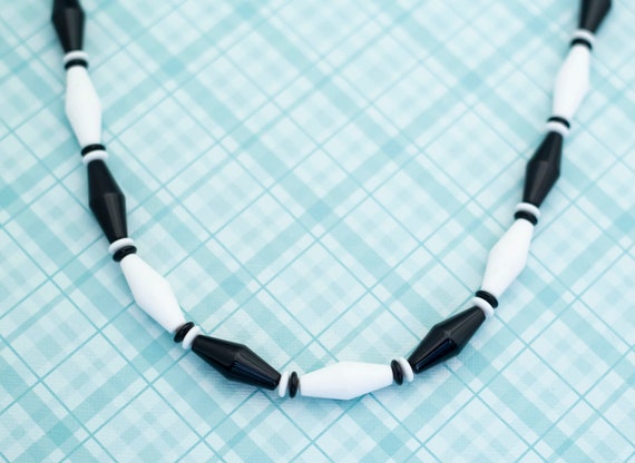 Vintage Black & White Beaded Necklace by Avon - 2… - image 1