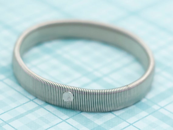 Simple Silver Adjustable Bangle - 7.85 inch - L7 - image 3