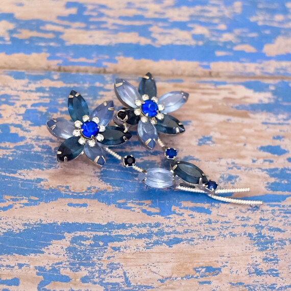 Vintage Intricate Blue Rhinestones Lovely Floral … - image 1