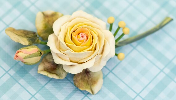 Realistic Yellow Rose Vintage Brooch - L25 - image 2