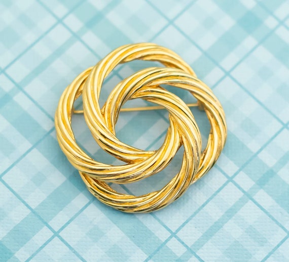 Gold Spiral Brooch Amazon.com: Elegant Large Gold Swirl Brooch Pin For Women  main image 2