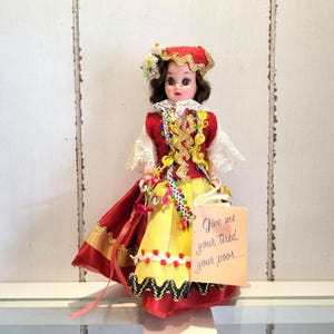 Vintage Doll, Corinne&#39;s Dolls of All Nations, Vintage Russian Bride Doll, Russian Doll, Antique Doll, Vintage Toy, Gift, Vintage Home Decor