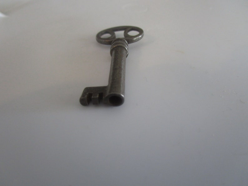 Antique Victorian Furniture Key image 2