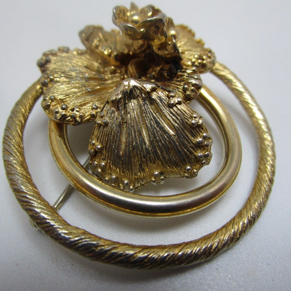 Vintage Designer Hilco Fancy Gold Tone Brooch Flowers Heart