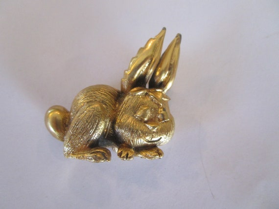 Vtg Designer Tortolani Comic Gold Tone Rabbit Bro… - image 1