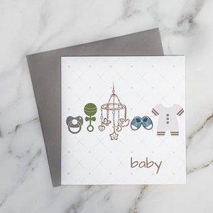 baby | babykaart . modern. eenvoudig. vierkant. getextureerd linnen papier . kleur coördinerende envelop
