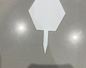 Blank acrylic hexagon cake toppers- perfect to customise with vinyl. These come in a variety of sizes.