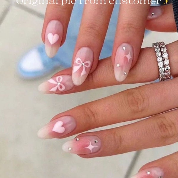 Diseño personalizado No.27 Prensa en uñas / Jelly White & Pink Blush / Lazo pintado a mano / Uñas de lujo / Uñas de alta calidad / Uñas de gel / rmz1825