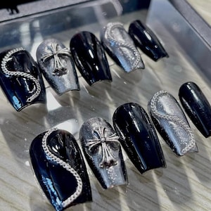 Chain Gothic Press On Nails | Black Nails | Cool Nails | Y2K Press On Nails | False Nails | yyz835