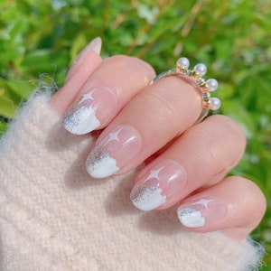 Simple But Pretty Press On Nails | Hidden Gem Nail Shop | Acrylic Nails | False Nails | Glue On Nails | Handmade Press On Nails | lmz118