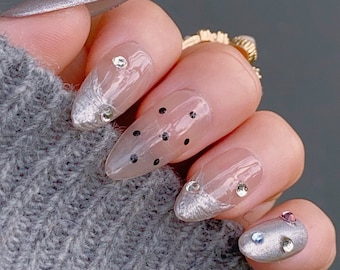 Twilight Silver Elegance / chrome nails / /handmade press on nails / casual nails / french nails / faux nails / salon quality nails at home