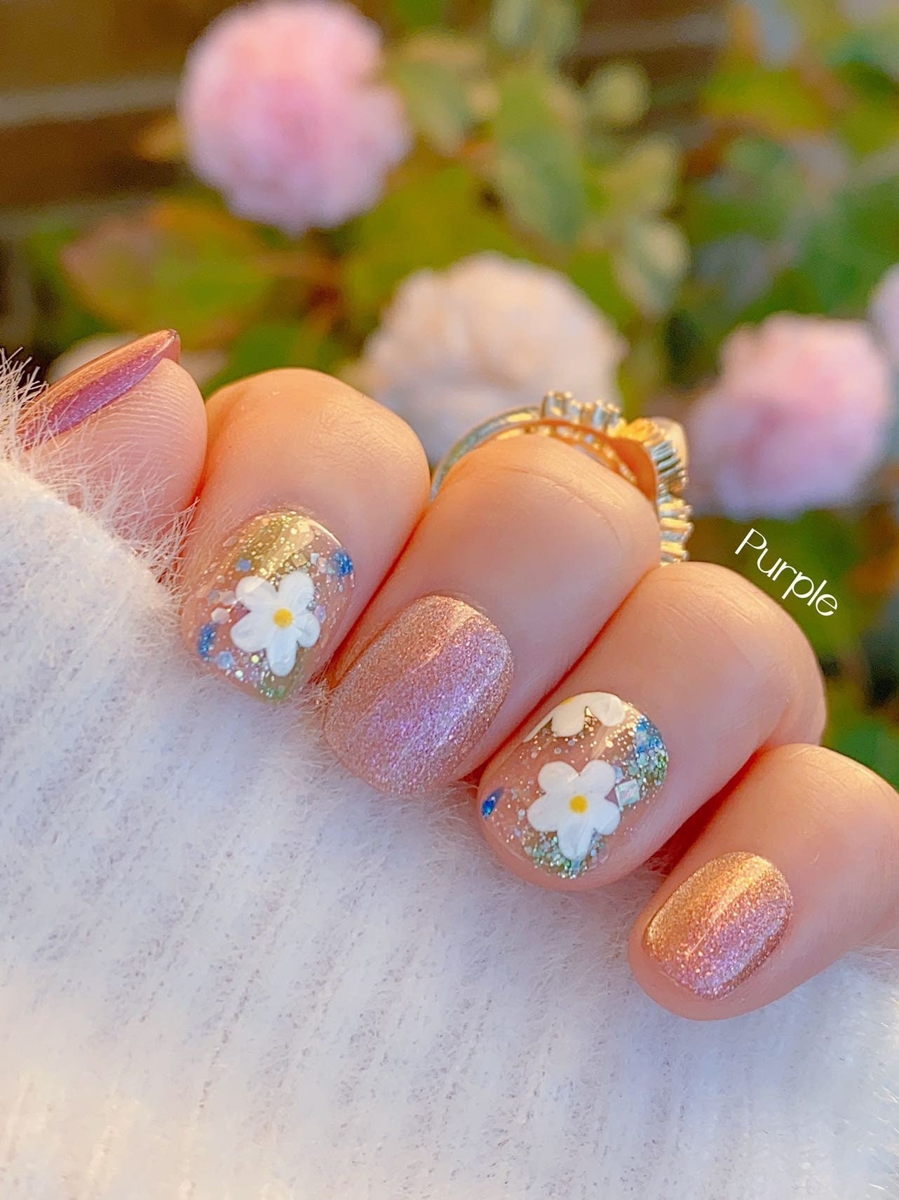 Short Nail Design with Sparkle & Flowers