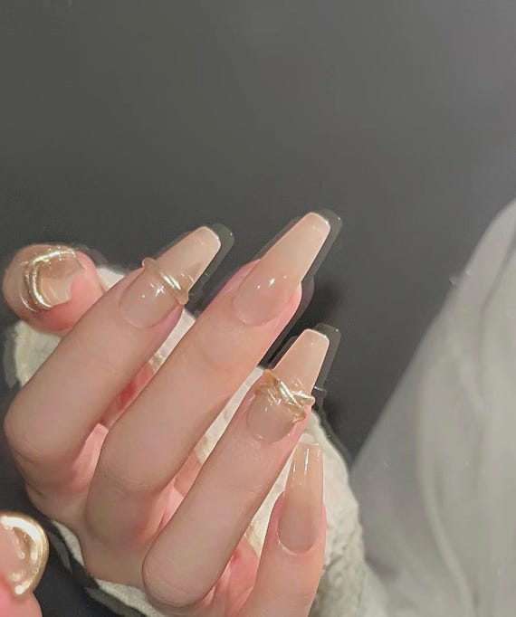Press On Nails Kurz Mit French Design – Kuhmuster & Strass, Wiederverwendbar, Inklusive Kleber