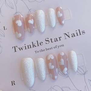 Durable Icing Sugar Heart | Reusable Gel Press On Nails | Durable Nails | 3min to apply at home | Salon Quality Nails