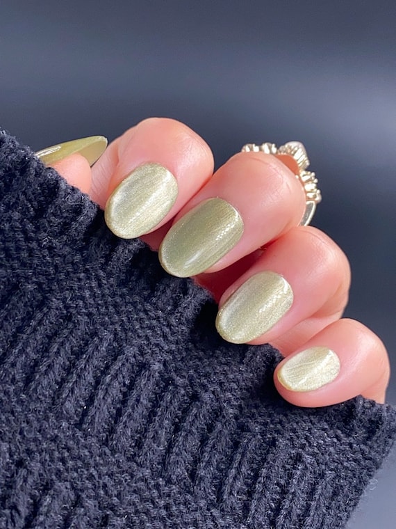 Jade Cat Eye Nails Jade Cat Eye Nails