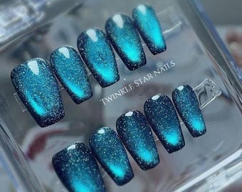 The Ocean | Cat Eye Reflective Nails | Premium Nails | Faux Nails | Gel Nails | Handmade Nails | yyz1362