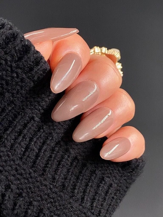 Mocha | Used High Quality Gel Product | Durable Nails | Essential Nails | Reusable Nails | Glue On The Nails | Salon Quality Nails | Ipz41