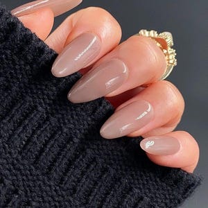 Mocha | Used High Quality Gel Product | Durable Nails | Essential Nails | Reusable Nails | Glue On The Nails | Salon Quality Nails | Ipz41 imagen 3