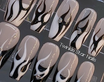 Luxury White/Black Flame Set | Unique Nail Design | Reusable Nails | Glue On Nails | Salon Quality Nails | rmz1422