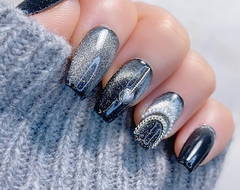 Curvy Pearls and Chains | Cat Eye Nails | Heart Nails | Casual Nails | Premium Nails | Faux Nails | Well Handmade Nails | xlm1260
