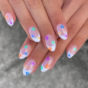 Love The Summer / tiny flower nails / colorful nails / handmade press on nails / casual nails / faux nails / salon quality nails at home