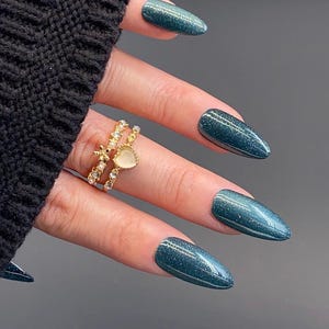 Twinkling Aqua Shimmer /Reusable Nails  /Essential Nails / Plain Nails / Daily Wear Nails / Casual Nails /  Salon Quality Nails / Ipz180