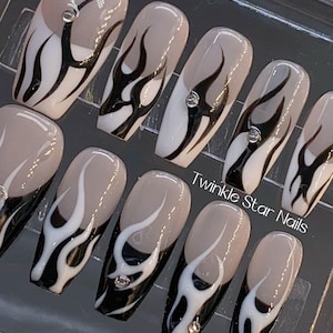 Luxury White/Black Flame Set | Unique Nail Design | Reusable Nails | Glue On Nails | Salon Quality Nails | rmz1422