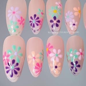 Reusable Colorful Daisy Press-On Nails, Pastel Flower Almond Glue On Nails, Reusable Handmade Glossy Gel Manicure, XHJ618 image 6