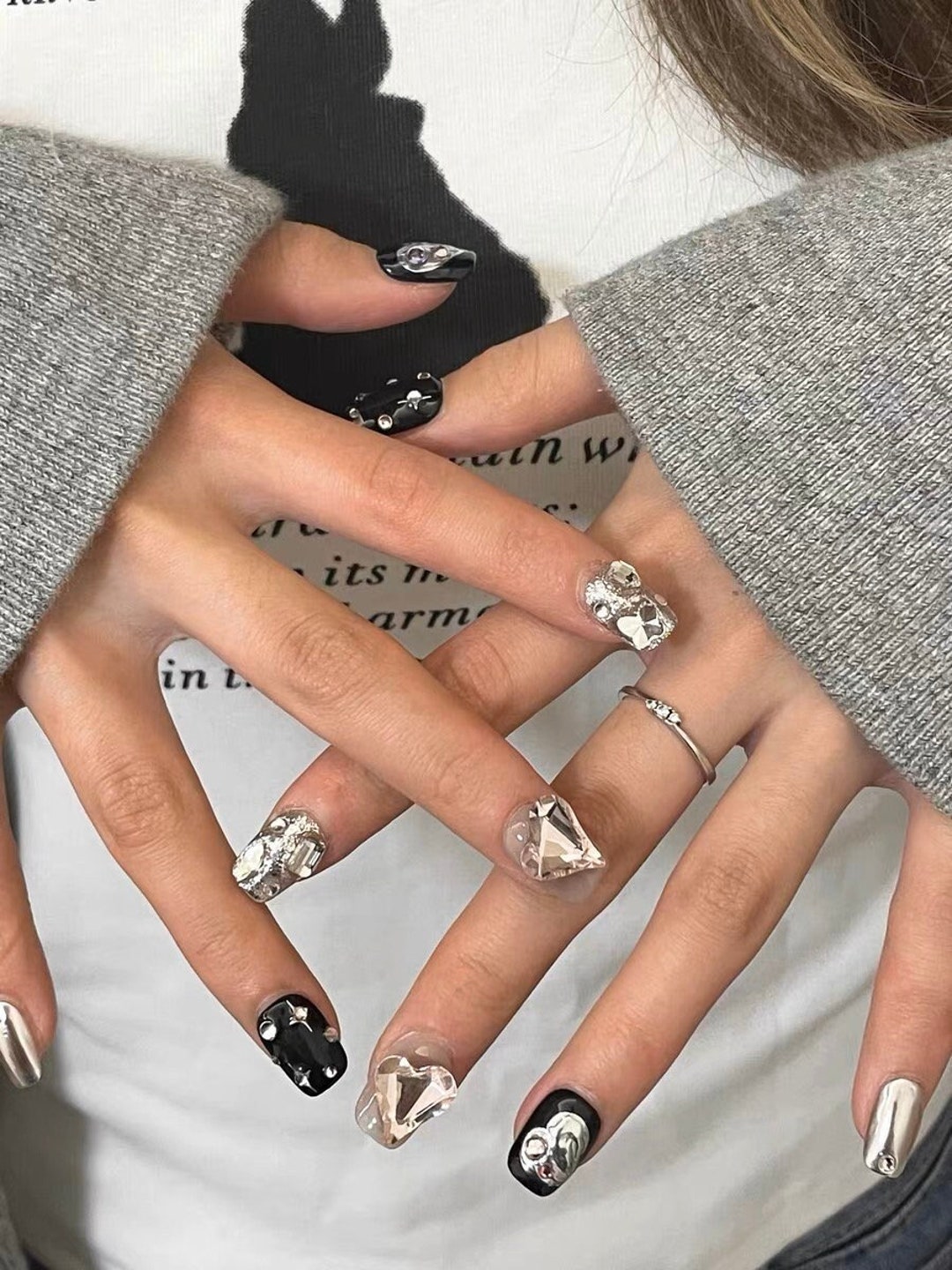 Crystal Heart Bloom Press On Nails main image 0