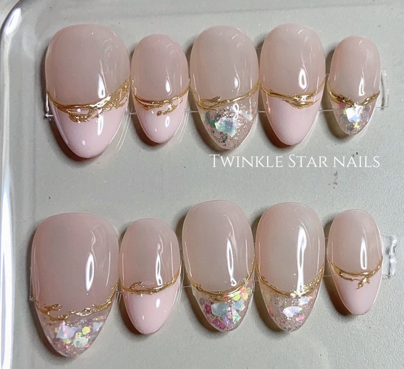 Elegant Natural Seashell Tips Daily Wear Nails Almond Nails Ins Nails Pretty Nails Premium Nails Salon Quality Nails image 2