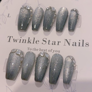 Moonstone Magic / Reusable Gel Nails / Holiday Nails / Casual Nails / 3min to apply at home / Salon Quality Nails