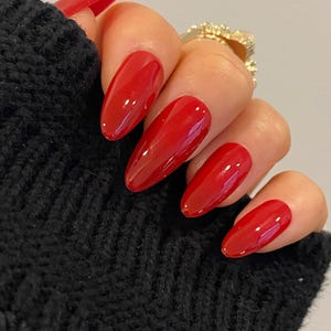 Red Velvet Royalty | Durable Nails | Essential Nails | Reusable Nails | Glue On The Nails | Salon Quality Nails | Ipz15