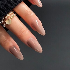 Mocha | Used High Quality Gel Product | Durable Nails | Essential Nails | Reusable Nails | Glue On The Nails | Salon Quality Nails | Ipz41 imagen 5