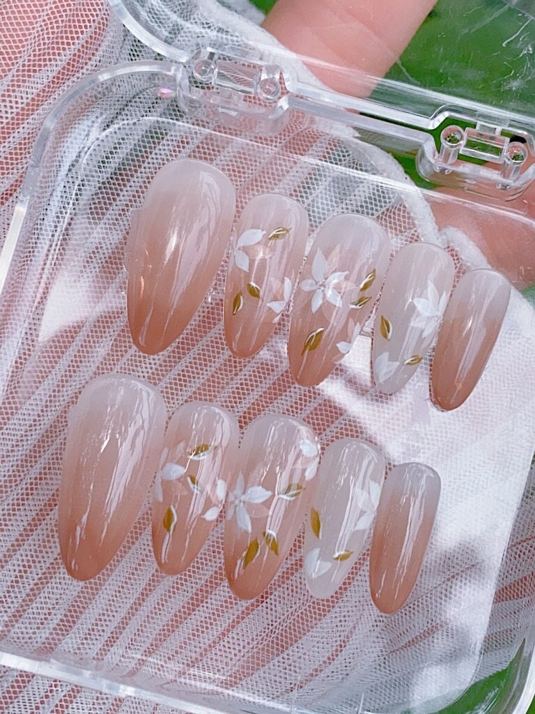 Pretty Ombré Hand painted Flower | Summer Nails | Almond Nails | Holiday Nails | Casual Nails | Salon Quality Nails | xxm2859