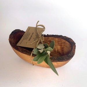 Rustic olive wood bowl 14 - 16 cm | RIKY LAB DESIGN