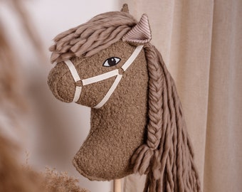 Hobby companion Pony "Thistle" Hobbyhorse