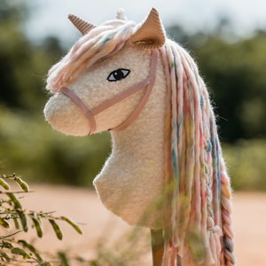 Stick companion unicorn Klee hobby horse image 3