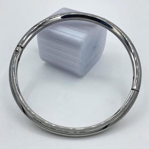Silver steel collar 32cm circumf.