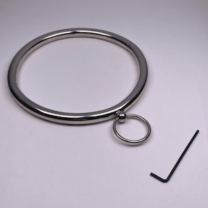 Stainless steel collar with removable ring O- 12,5cm Diameter