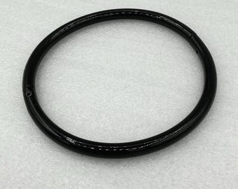 Black steel collar. Circumf. 32,5cm
