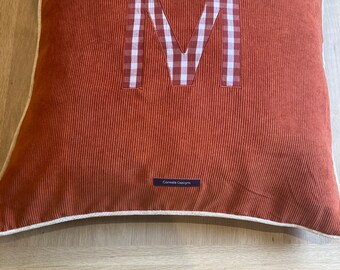 Coussin pour chien personnalisé fait maison en carré standard et grand avec fermeture à glissière. Comprend un coussin et des frais de port gratuits