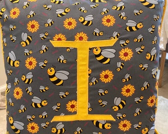 Coussin abeille et miel personnalisé fait maison en 2 tailles. 100 % coton.  Comprend un coussin et des frais de port gratuits