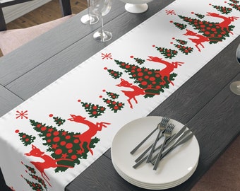 Red Reindeer Christmas Table Runner Trees Midcentury Retro Vintage Frabric Linen Decor Polyester Unique Cozy Cute Winter Holiday Decoration