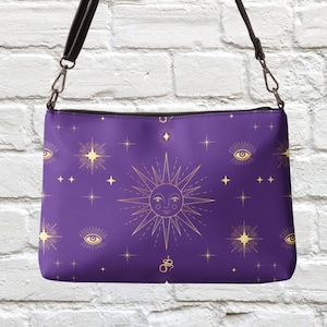 Crossbody Purse Himmlische Gold Sonne Sterne lila Tarot Schulter Kleine Crossbody Bag Witchy niedliches einzigartiges Geschenk für ihre Freundin Kupplung Armband